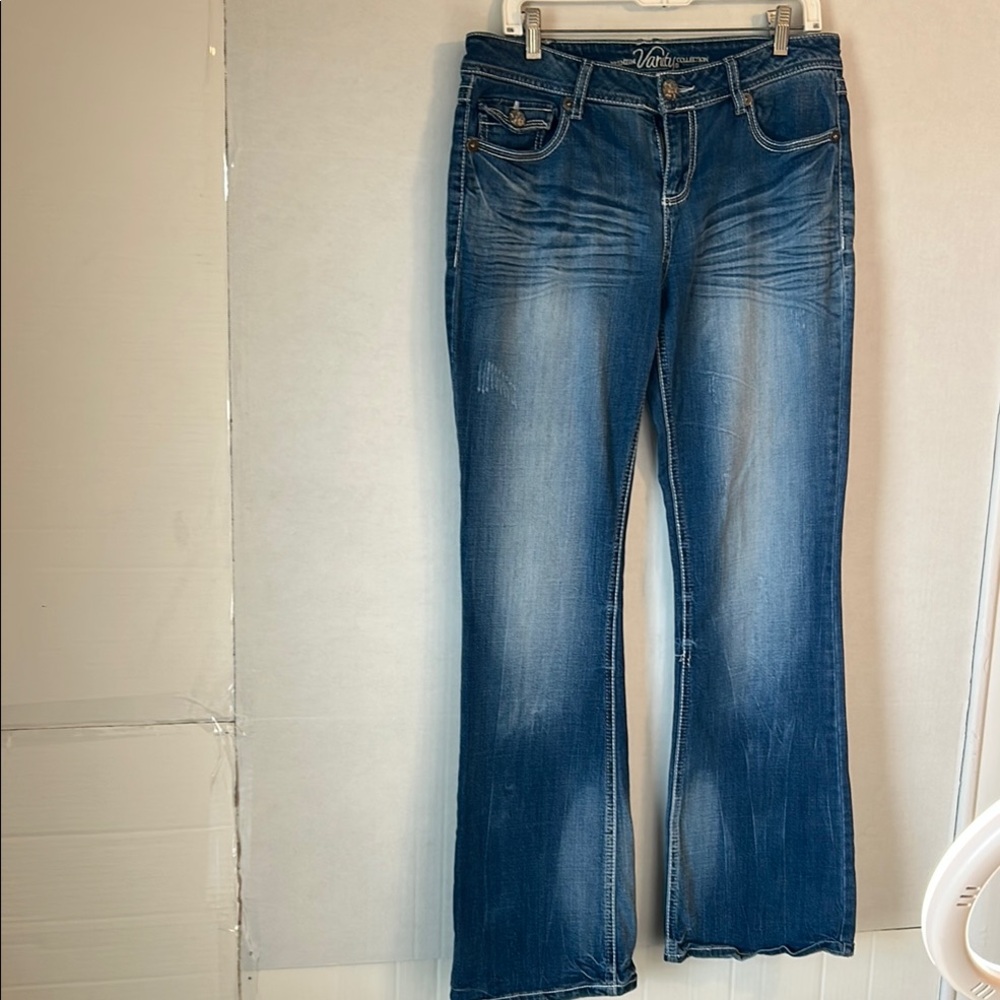 Vanity “ Dakota” Mid Rise Distressed Western Cowgirl Bootcutc Jean Sz 30W/33L